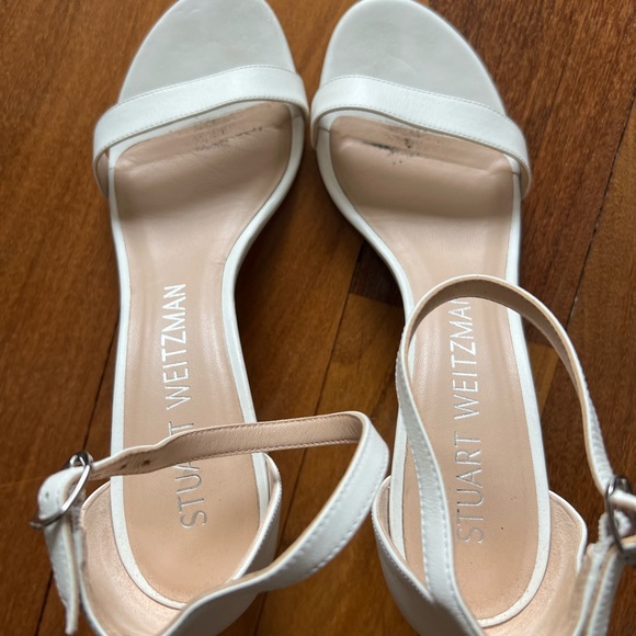 Stuart Weitzman NearlyNude white sandals in excellent condition (size 9) - Picture 6 of 8